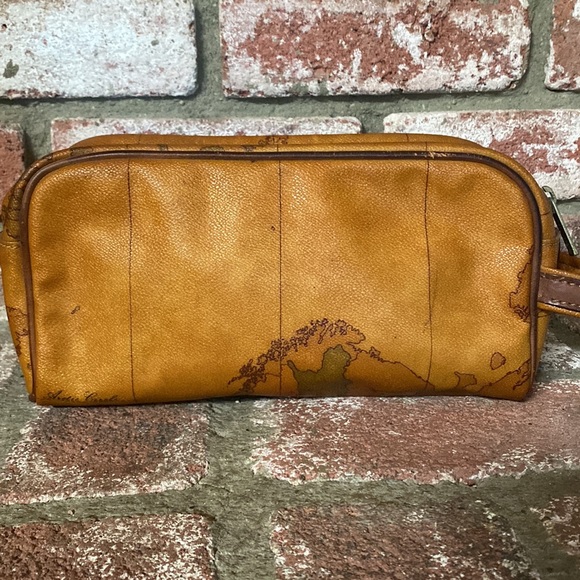 Alviero Martini World Large Pouch with leather handle - Picture 8 of 10